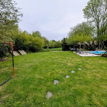 Piscine Et Salle De Sport, 4 Villa Vertou